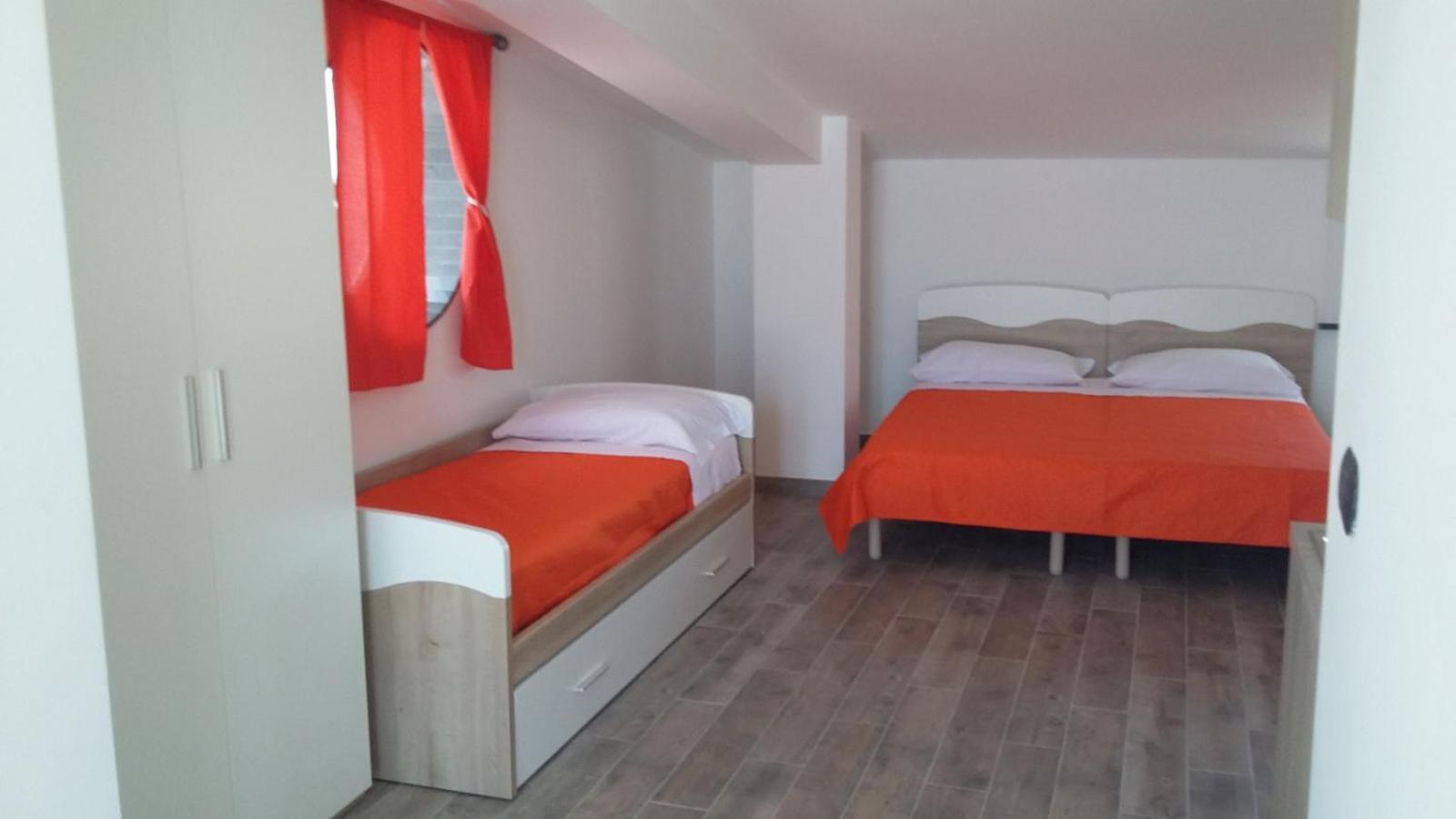 Casa Vacanza Miramare Portopalo Di Capo Passero Bagian luar foto